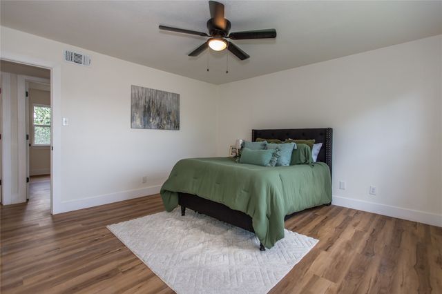 2213 Havenwood Drive, Arlington, TX 76018