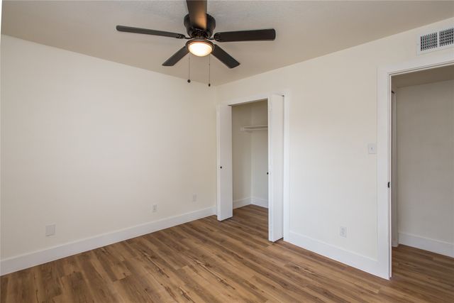 2213 Havenwood Drive, Arlington, TX 76018