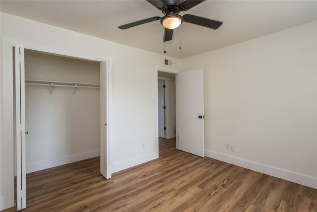 2213 Havenwood Drive, Arlington, TX 76018