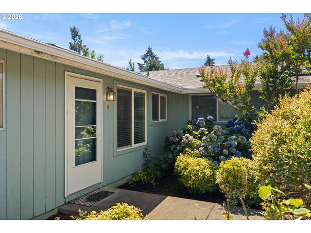 13647 GAFFNEY Ln 14, Oregon City, OR 97045