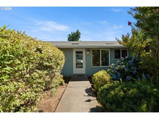 13647 GAFFNEY Ln 14, Oregon City, OR 97045