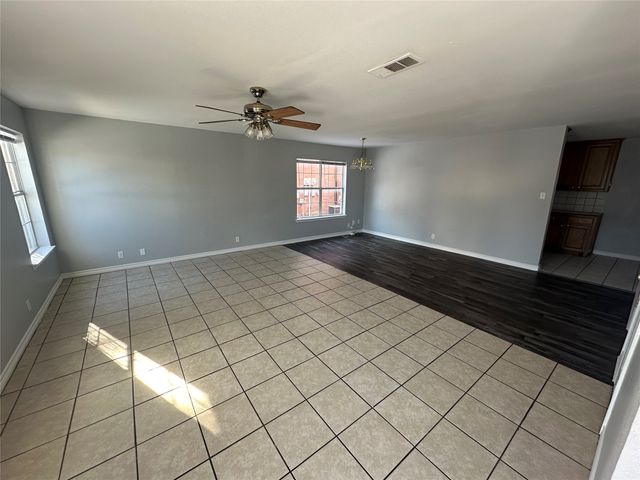 114 S Holly Street, Sherman, TX 75092