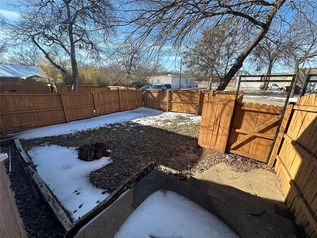 114 S Holly Street, Sherman, TX 75092