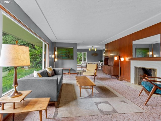 15015 Ne MULTNOMAH St, Portland, OR 97230