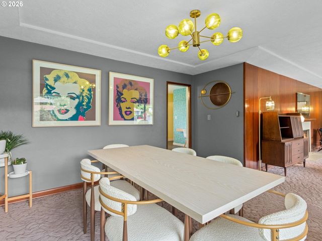 15015 Ne MULTNOMAH St, Portland, OR 97230
