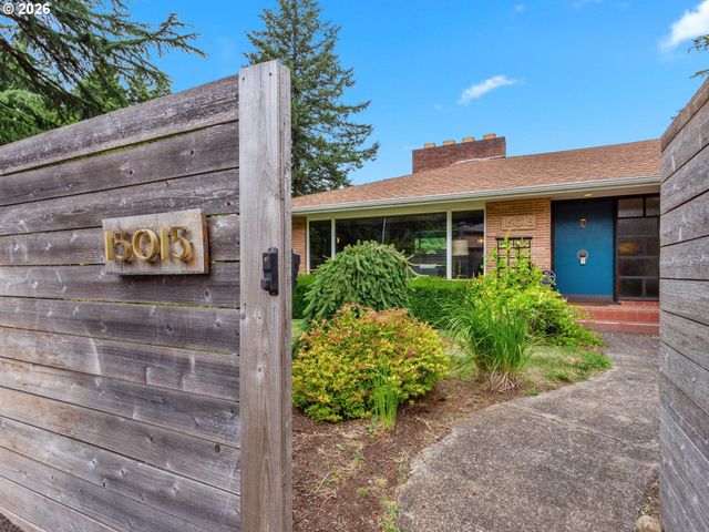 15015 Ne MULTNOMAH St, Portland, OR 97230