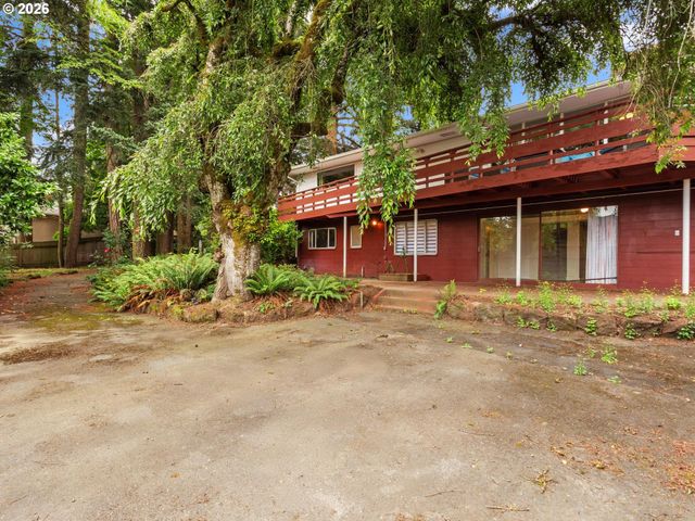 15015 Ne MULTNOMAH St, Portland, OR 97230