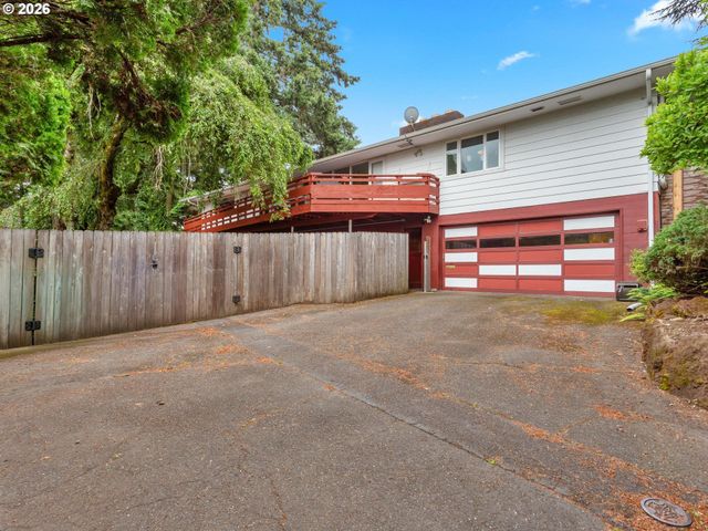 15015 Ne MULTNOMAH St, Portland, OR 97230