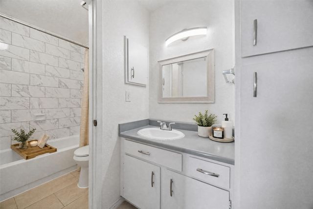 2240 Tarpley Road 162, Carrollton, TX 75006