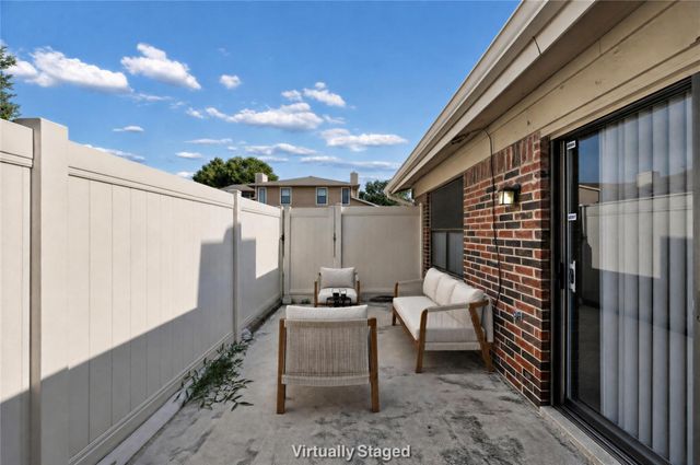 2240 Tarpley Road 162, Carrollton, TX 75006