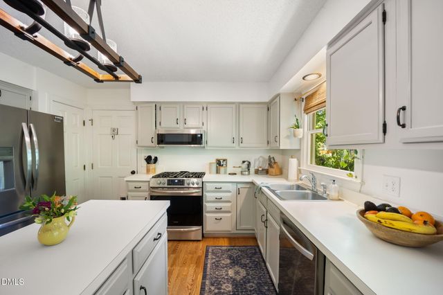 1307 Chimney Hill Drive, Apex, NC 27502