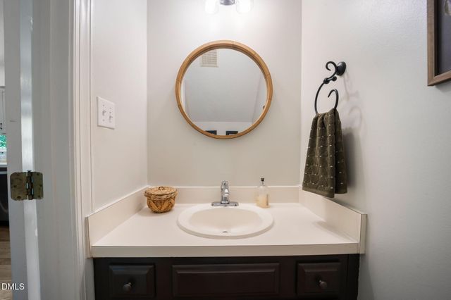 1307 Chimney Hill Drive, Apex, NC 27502