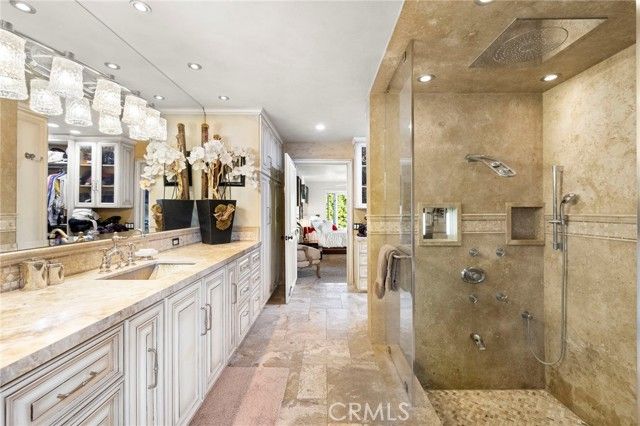 486 HOLLY Street, Laguna Beach, CA 92651