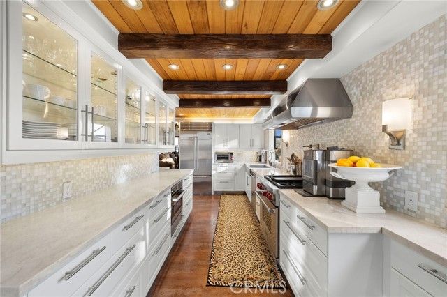 486 HOLLY Street, Laguna Beach, CA 92651