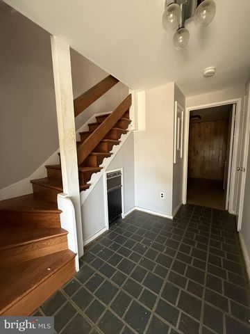 1231 N QUINN ST, Arlington, VA 22209