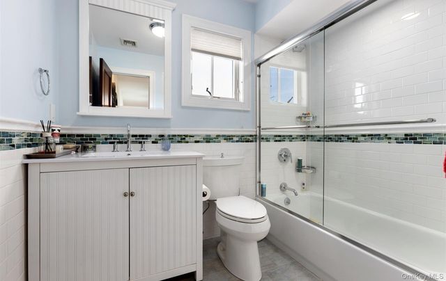 847 E Broadway, Long Beach, NY 11561