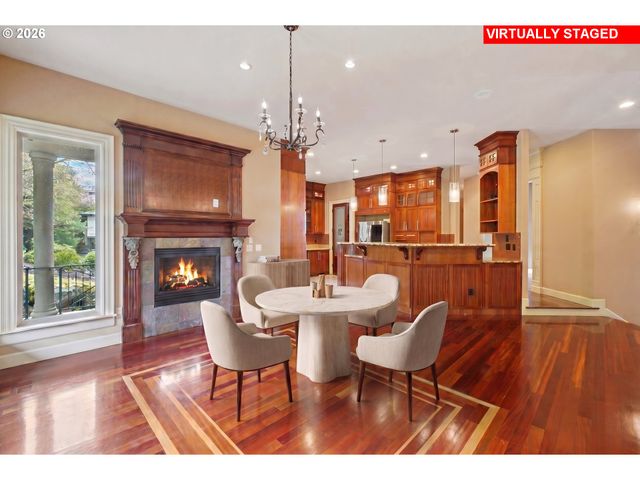 9309 Nw FINZER Ct, Portland, OR 97229