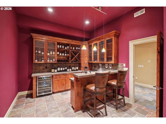 9309 Nw FINZER Ct, Portland, OR 97229