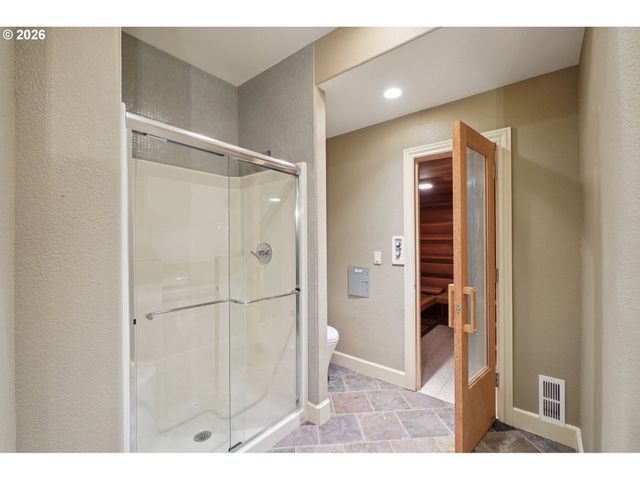 9309 Nw FINZER Ct, Portland, OR 97229