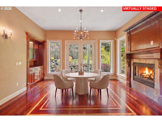 9309 Nw FINZER Ct, Portland, OR 97229