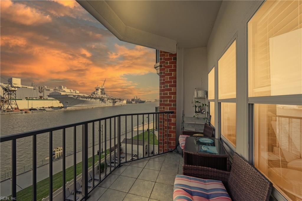 475 Water St Apt 401, Portsmouth, VA 23704