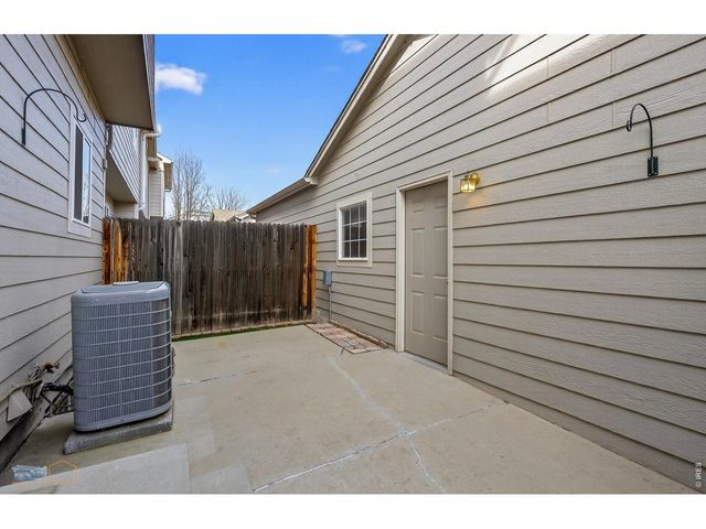 510 N Parkside Dr E, Longmont, CO 80501