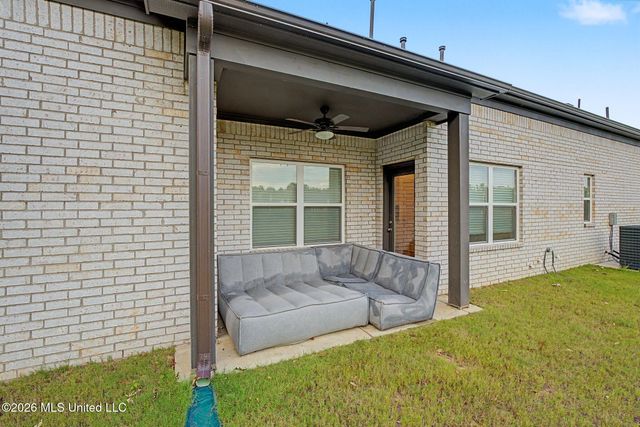 390 Centerline Roper Loop, Byhalia, MS 38611