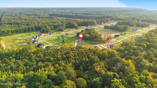 390 Centerline Roper Loop, Byhalia, MS 38611