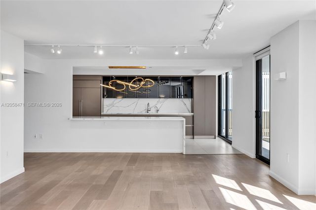 9 Island Ave 814, Miami Beach, FL 33139