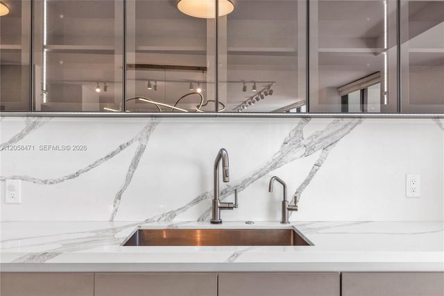 9 Island Ave 814, Miami Beach, FL 33139