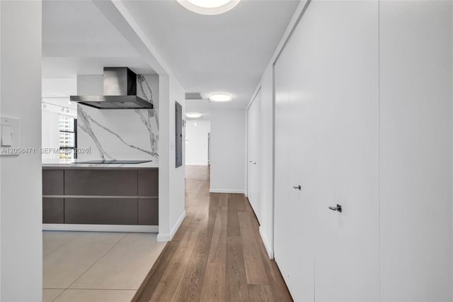 9 Island Ave 814, Miami Beach, FL 33139