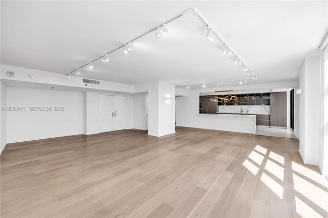 9 Island Ave 814, Miami Beach, FL 33139