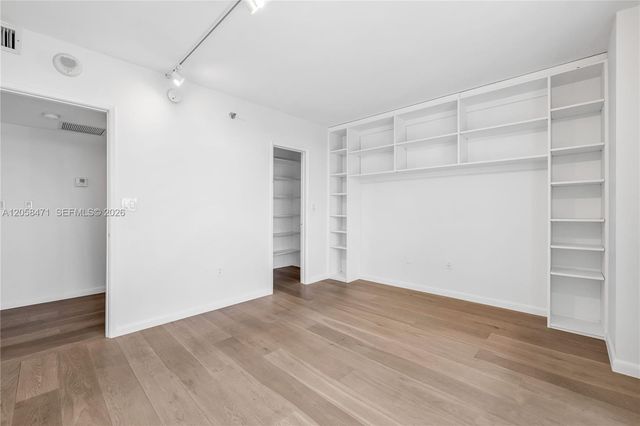 9 Island Ave 814, Miami Beach, FL 33139
