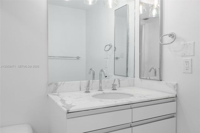 9 Island Ave 814, Miami Beach, FL 33139