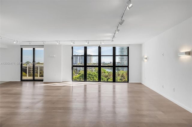 9 Island Ave 814, Miami Beach, FL 33139