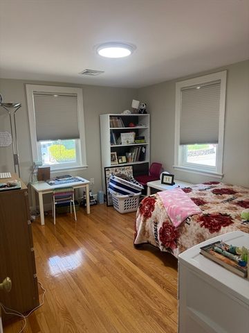 82 Arlmont 82, Arlington, MA 02476