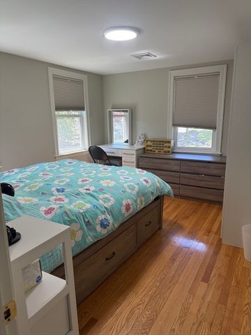 82 Arlmont 82, Arlington, MA 02476