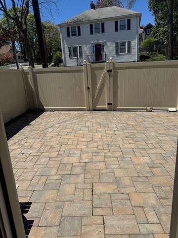 82 Arlmont 82, Arlington, MA 02476