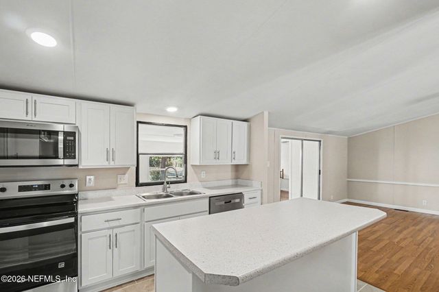 2510 PRIMROSE Avenue, Middleburg, FL 32068