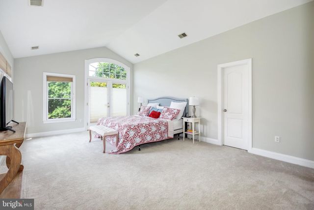 9304 WILDOAK DR, Bethesda, MD 20814