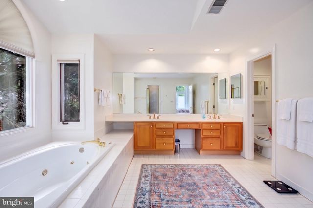 9304 WILDOAK DR, Bethesda, MD 20814