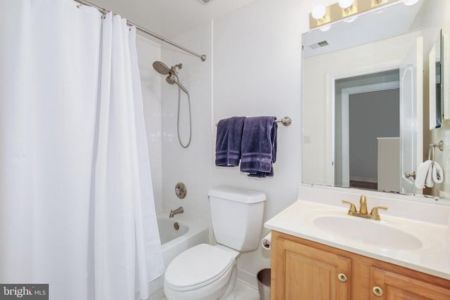 9304 WILDOAK DR, Bethesda, MD 20814