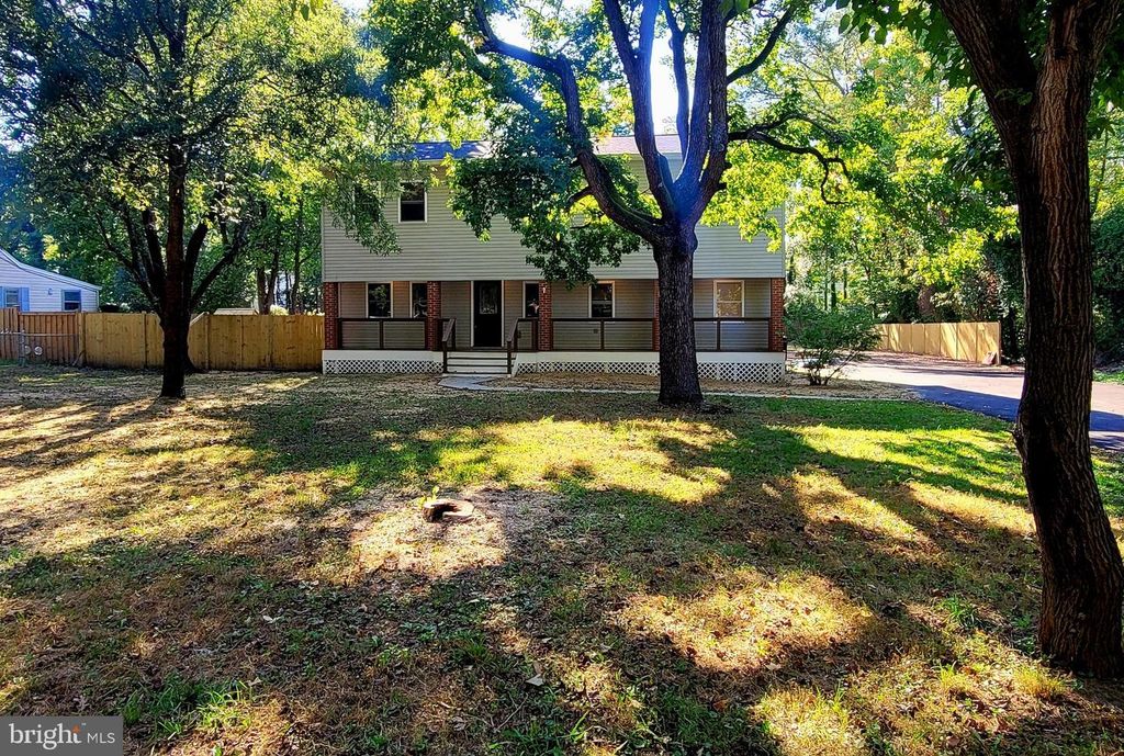 6828 RIDGEWAY DR, Springfield, VA 22150