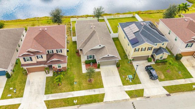 5580 NW Pine Trail Circle, Port St. Lucie, Port St Lucie, FL 34983