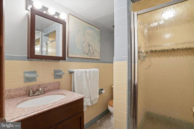 101 SHUBROOK LN, Aston, PA 19014