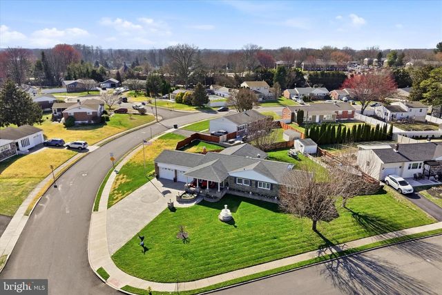 101 SHUBROOK LN, Aston, PA 19014