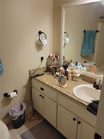 3164 N Barnsbury Terrace 103, Fayetteville, AR 72703