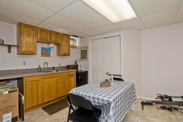 679 Parker St, Springfield, MA 01129