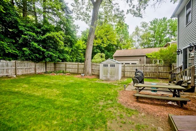 679 Parker St, Springfield, MA 01129
