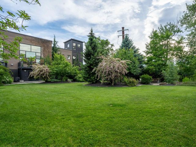 629 N Iron Ct, Spokane, WA 99202